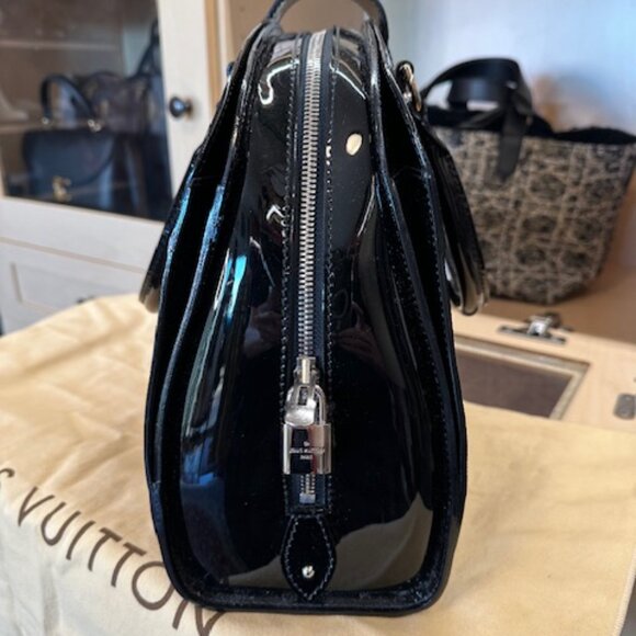 Louis Vuitton Black Epi Leather Pont Neuf GM - Picture 3 of 12